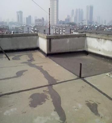 泰州漏水维修 楼顶漏水是什么原因，楼顶漏水维修方法是什么?